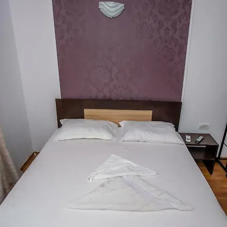 Tropicana 2* Mamaia